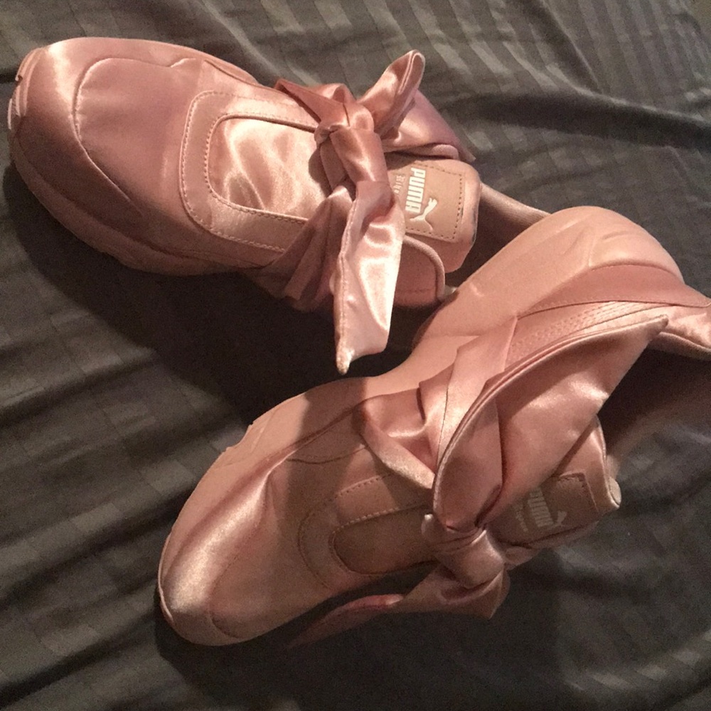 PUMA BOW TIE SNEAKERS